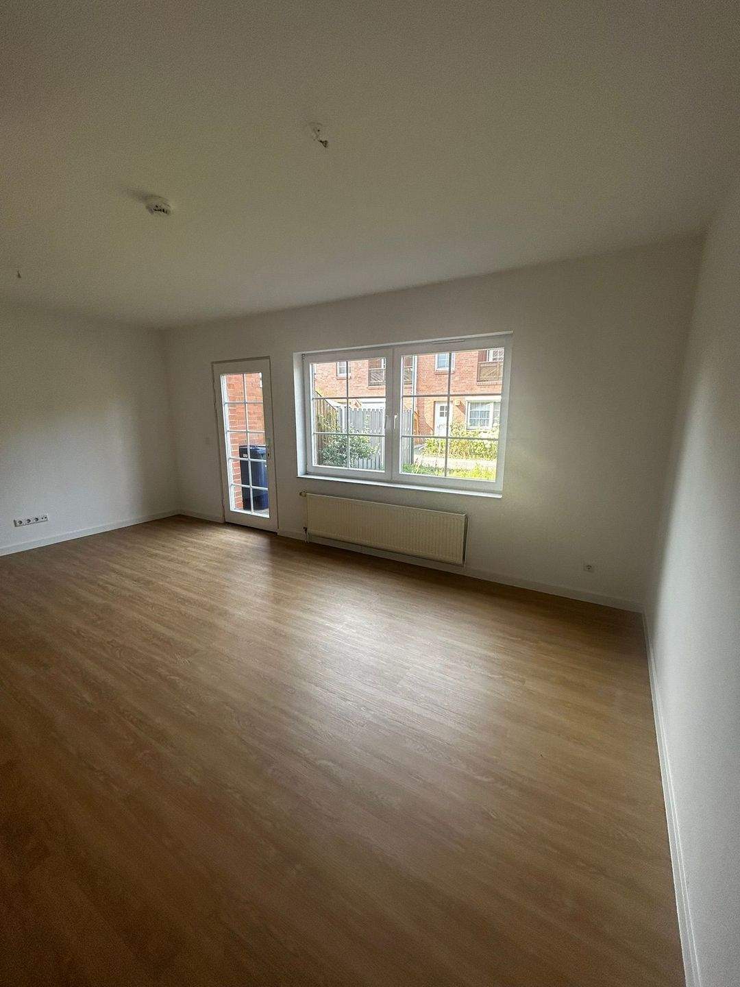 Familiärere Wohnanlage 4 Zimmer Reihenmittelhaus *Terrasse mit kleinem Garten *Balkon *Wohnküche *Wannenbad *Gäste WC*Stellplatz