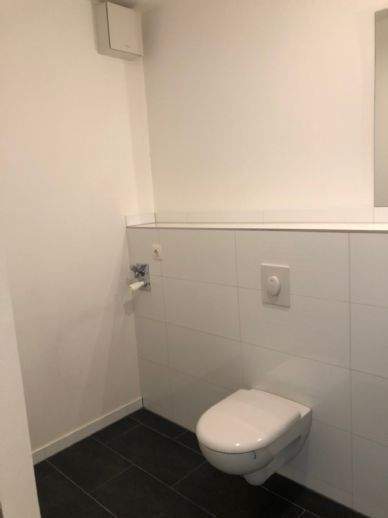 Wunderschöne 2 Zimmer Wohnung *Balkon *EBK *Parkett *Keller