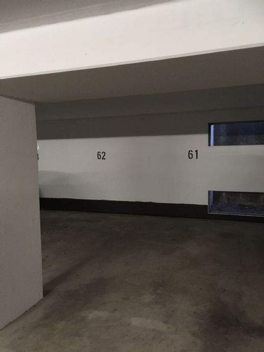 Stopp ... hier gibt es noch einen Tiefgaragenstellplatz