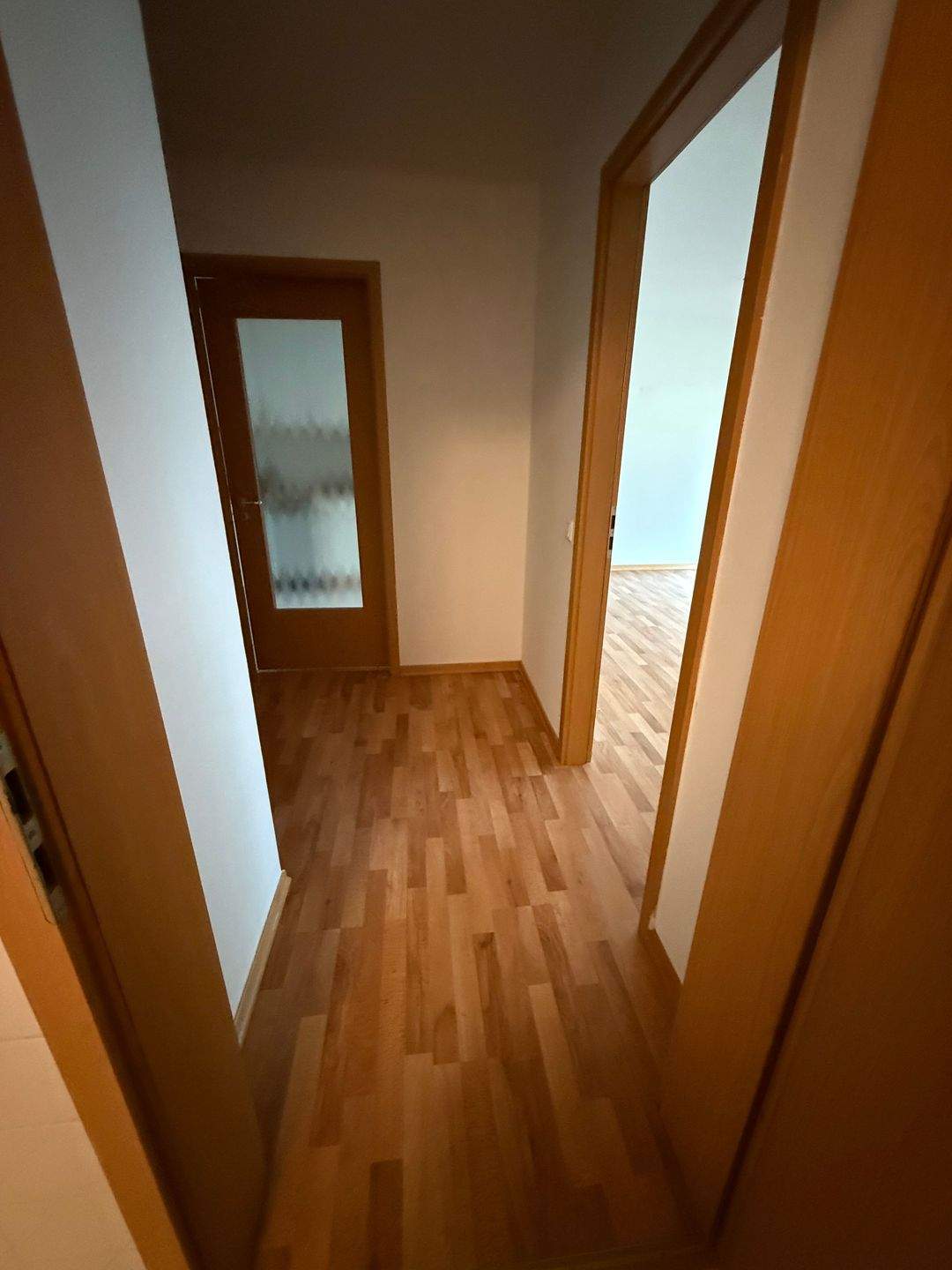 Idyllisch gelegene 2 Zimmer Wohnung *renovierungsbedürftig *Wannenbad *Terrasse *kleiner Keller *EBK
