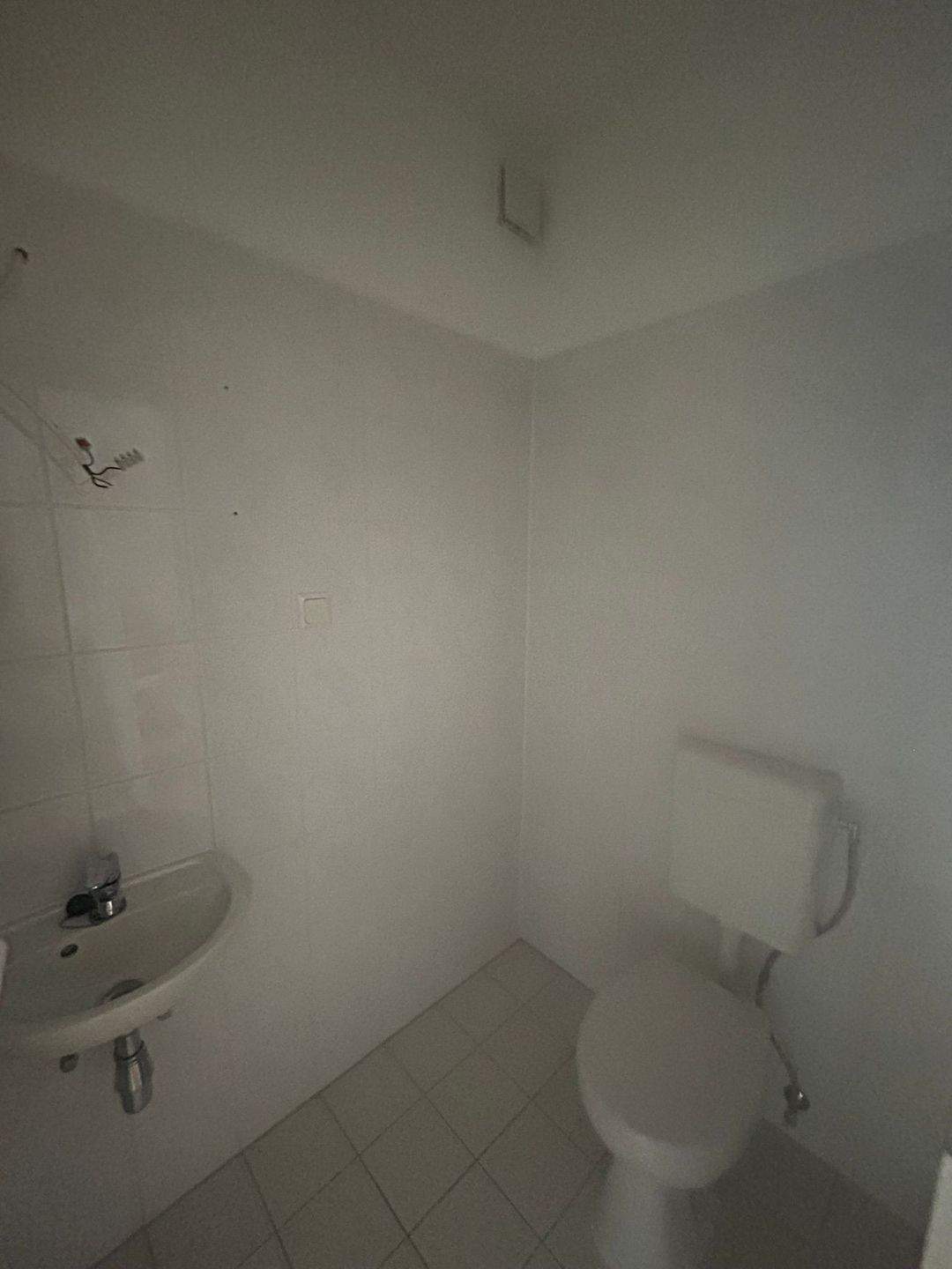 Familiärere Wohnanlage 4 Zimmer Reihenmittelhaus *Terrasse mit kleinem Garten *Balkon *Wohnküche *Wannenbad *Gäste WC*Stellplatz