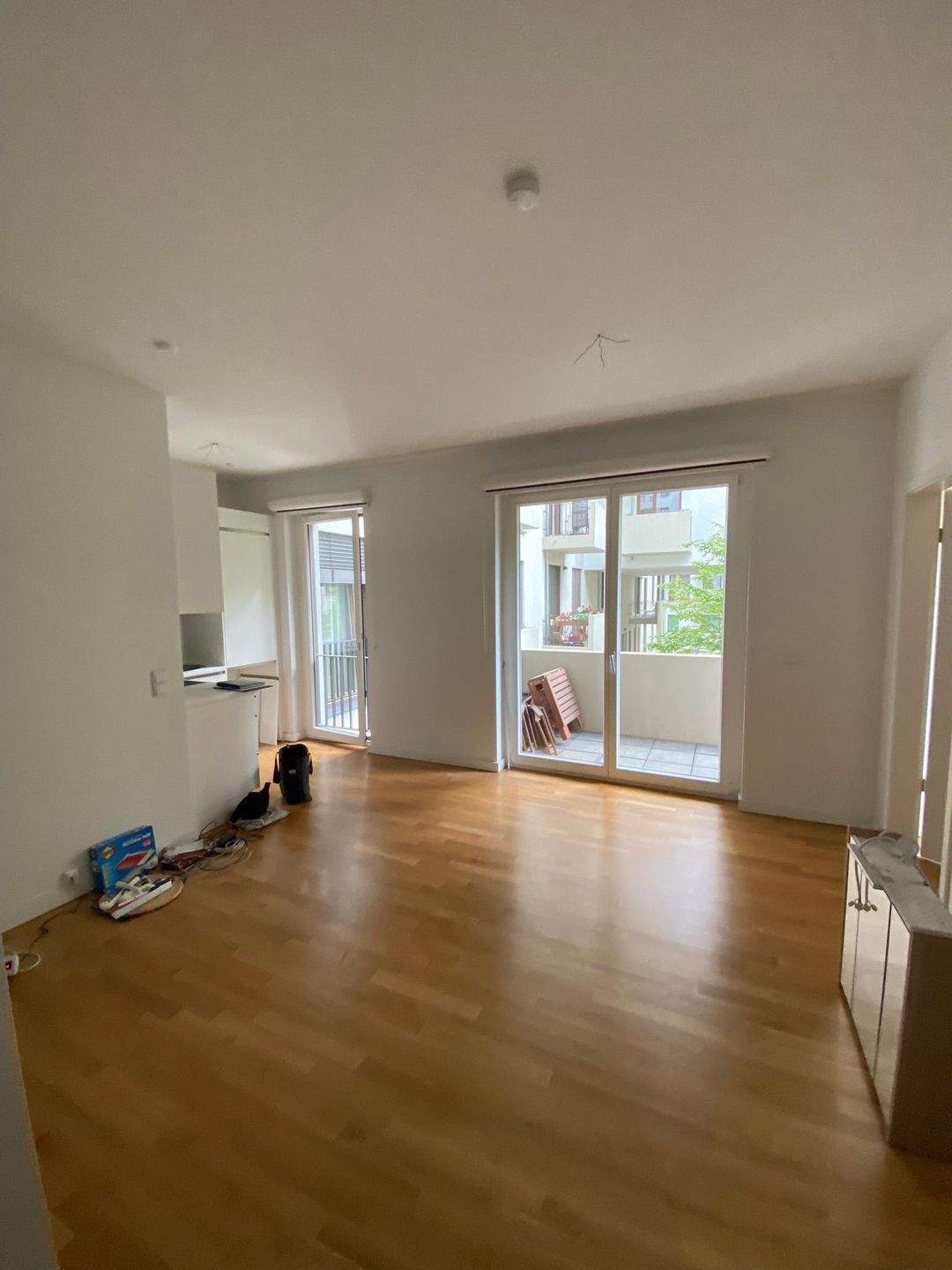 Ruhig gelegene 2 Zimmer Wohnung mit Balkon *modernes Duschbad* Abstellraum *EBK *Parkett *Keller *Aufzug