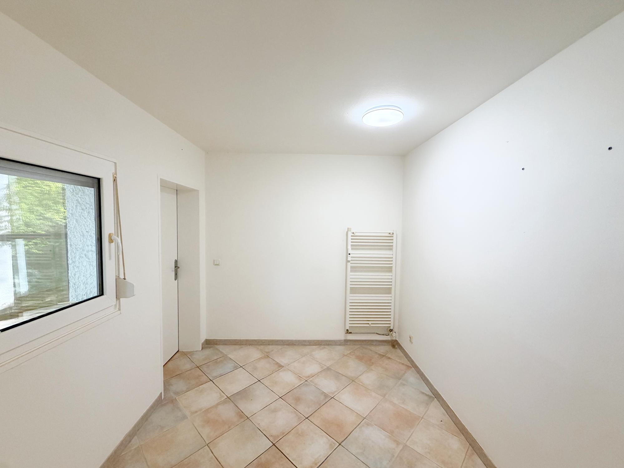 Schöne 2-Zimmer-Erdgeschoßwohnung in ruhiger und grüner Lage