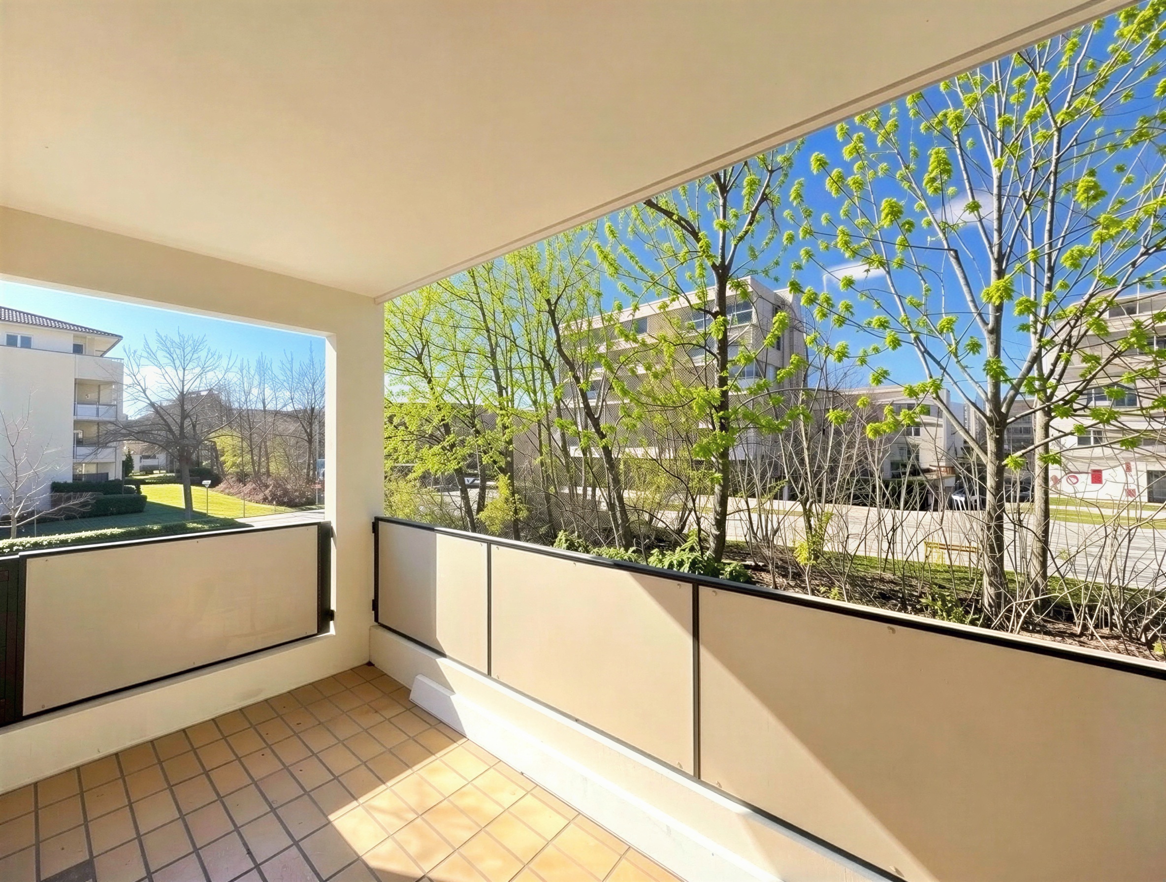 2-Zimmer Wohnung mit Balkon - Direkt an der U6 Martinsried