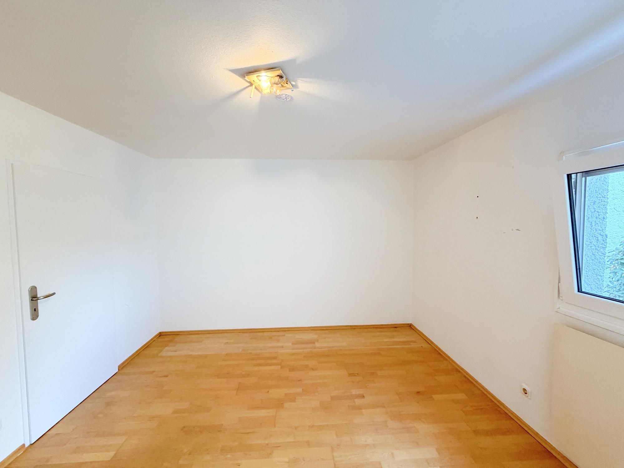 Schöne 2-Zimmer-Erdgeschoßwohnung in ruhiger und grüner Lage