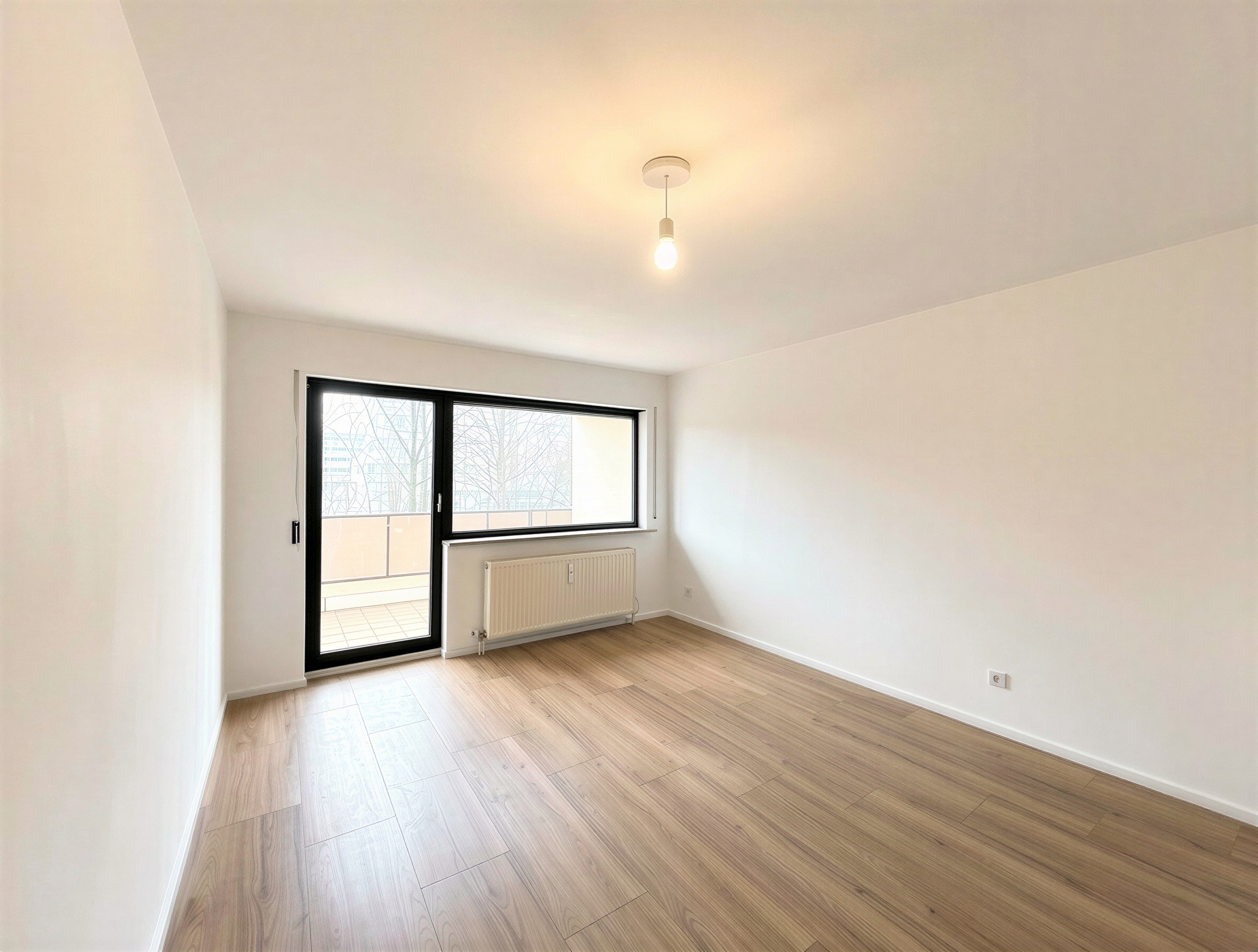 2-Zimmer Wohnung mit Balkon - Direkt an der U6 Martinsried