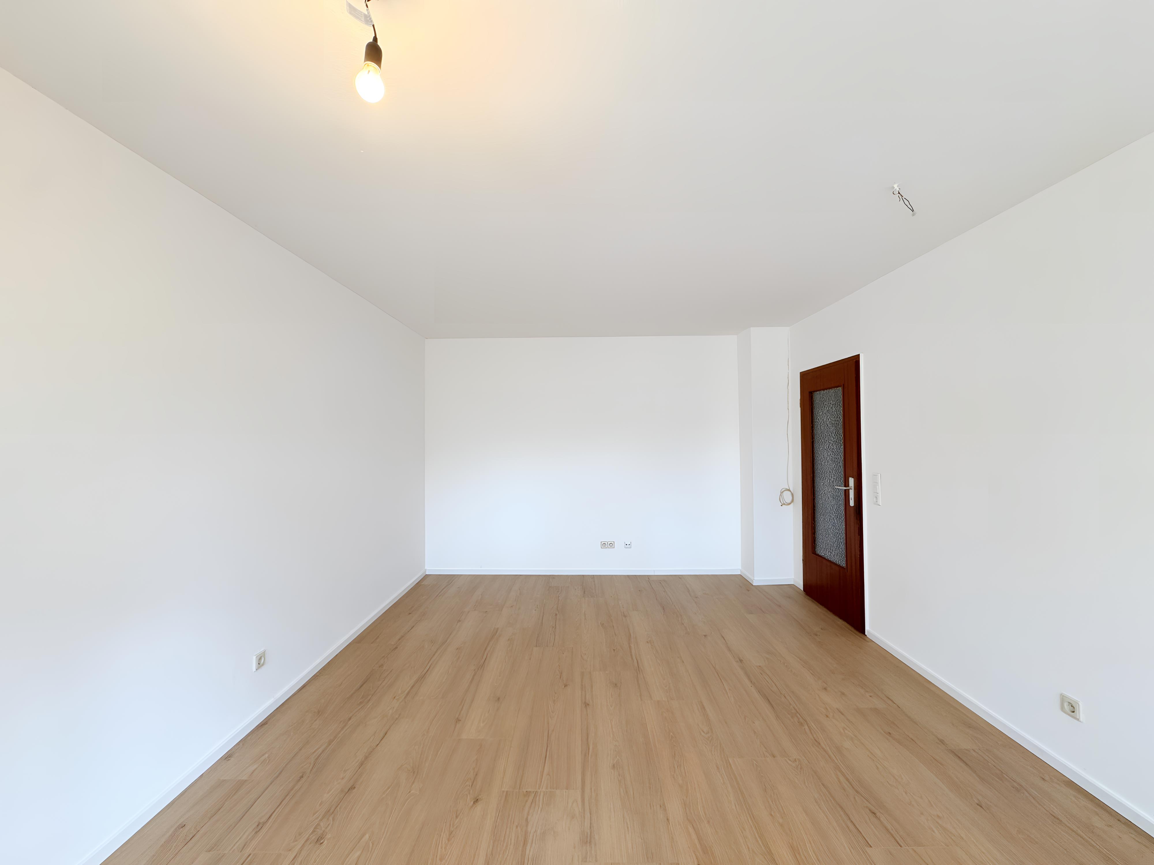 2-Zimmer Wohnung mit Balkon - Direkt an der U6 Martinsried