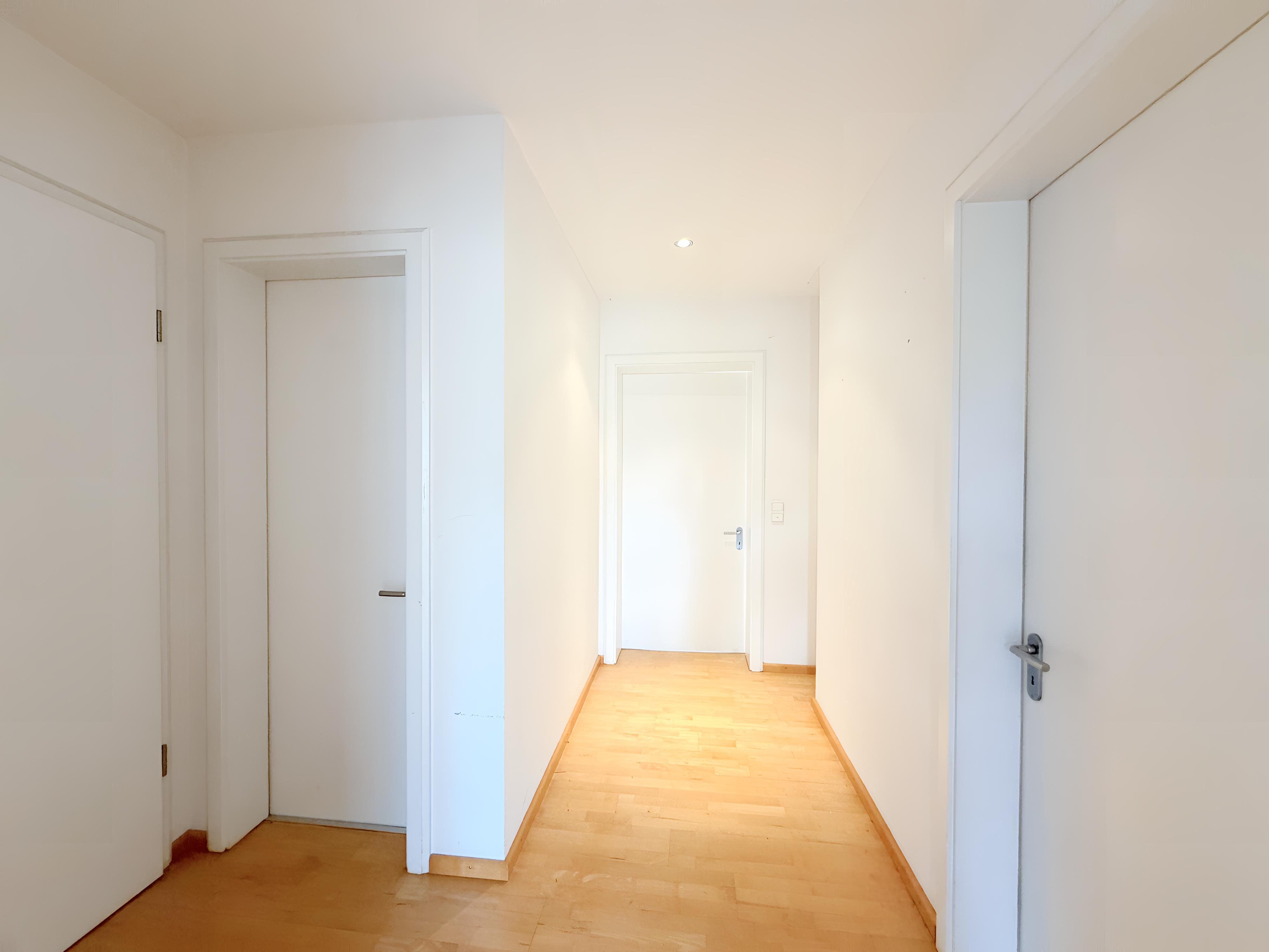 3,5 Zimmer - teilsaniert - sofort bezugsfrei - Ihr Wohn/(t)raum!