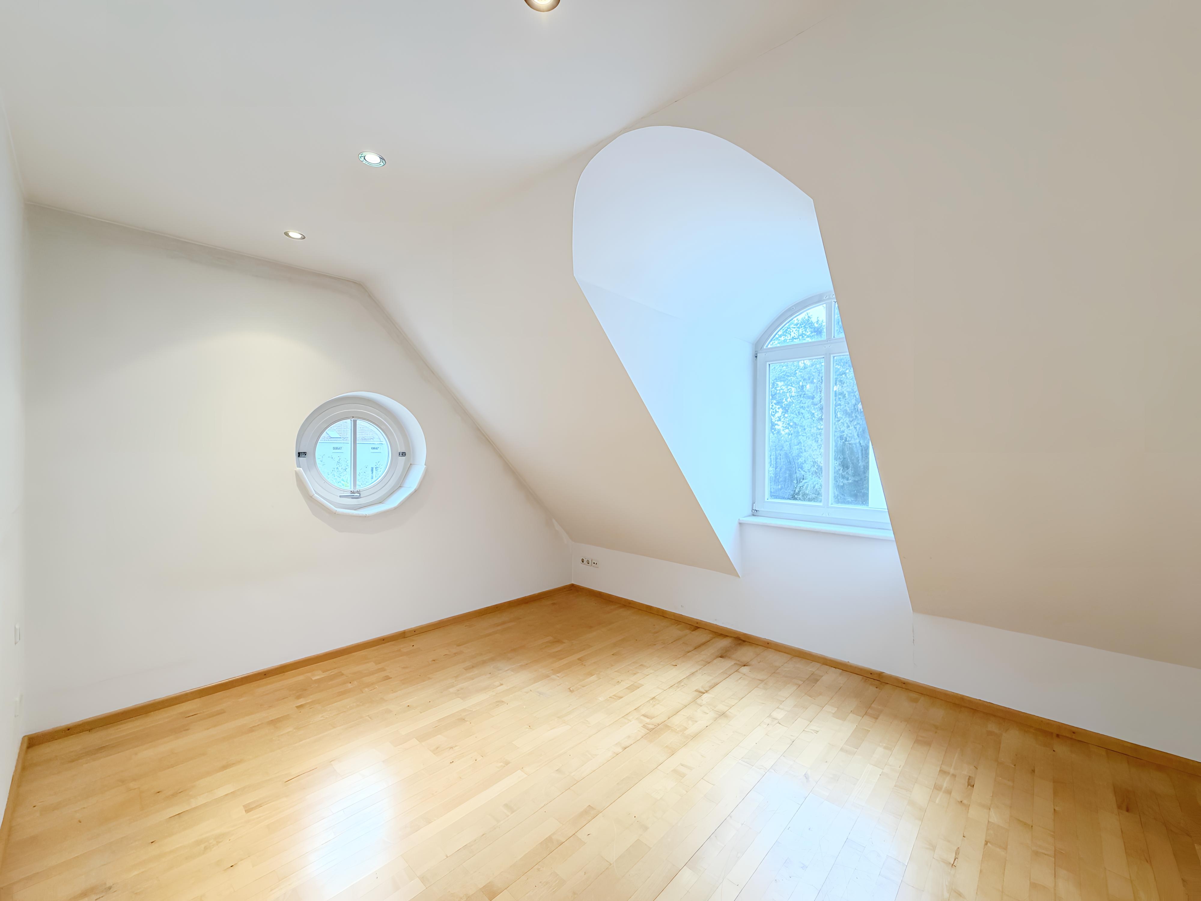 3,5 Zimmer - teilsaniert - sofort bezugsfrei - Ihr Wohn/(t)raum!